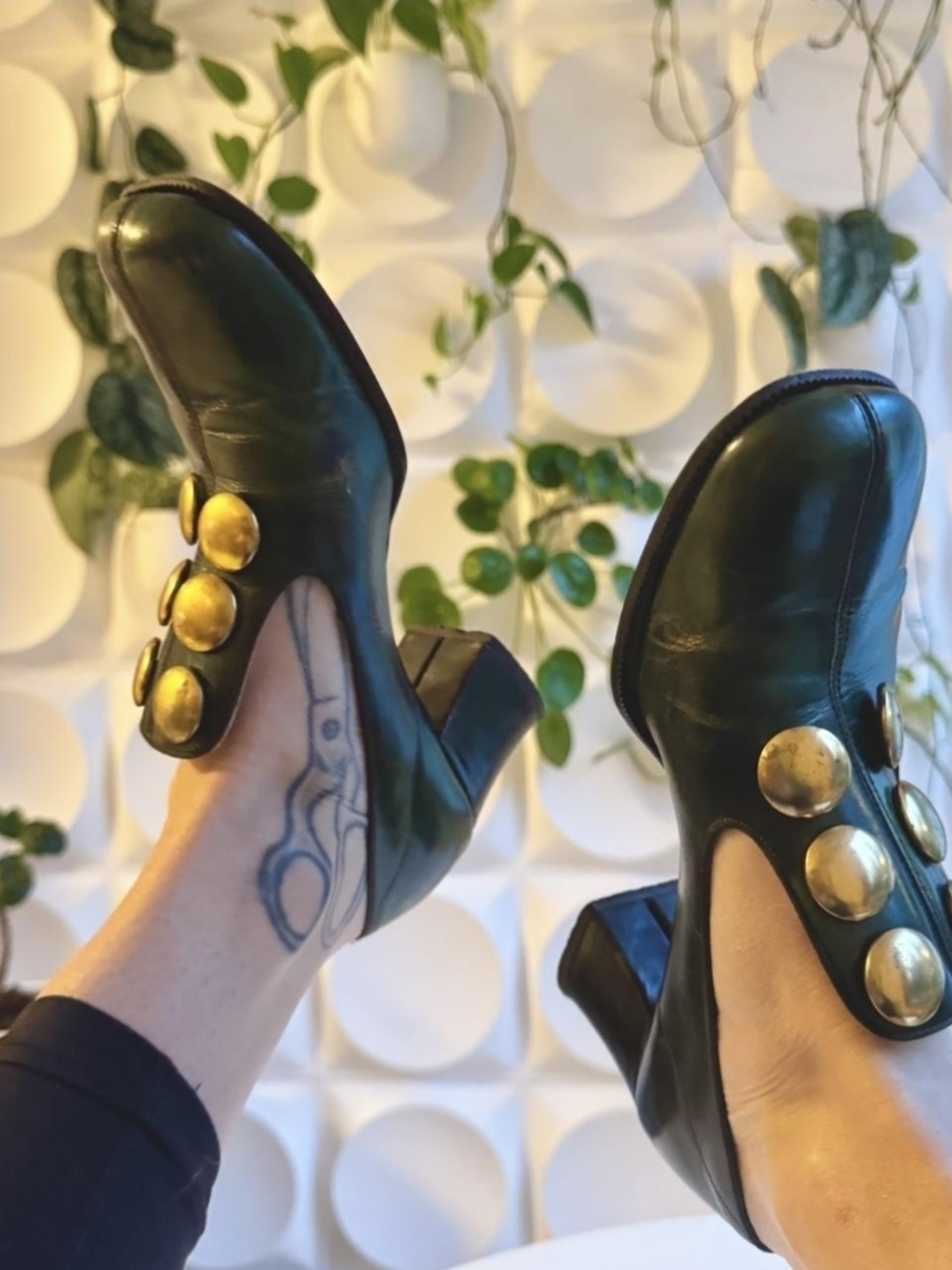 Vintage Leather Women’s Loafers with Gold Button Accent